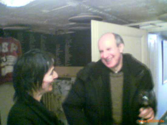 2004(27)