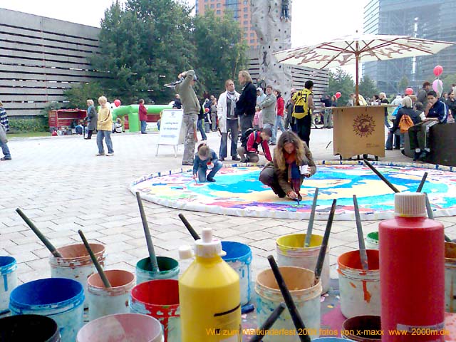 wiu_welkindertag008_kleinundgross